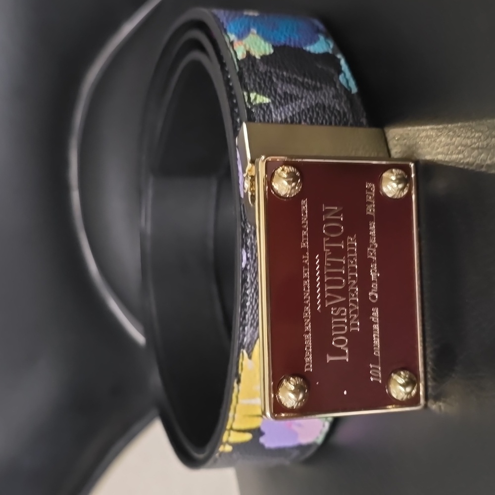 Louis Vuitton /vintage Belt with colors on new